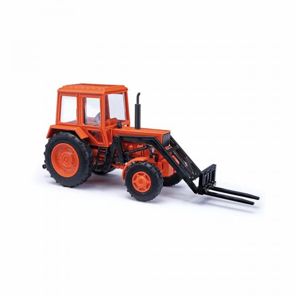 Traktor Belarus MTS 82 Frontlader und Palettengabel